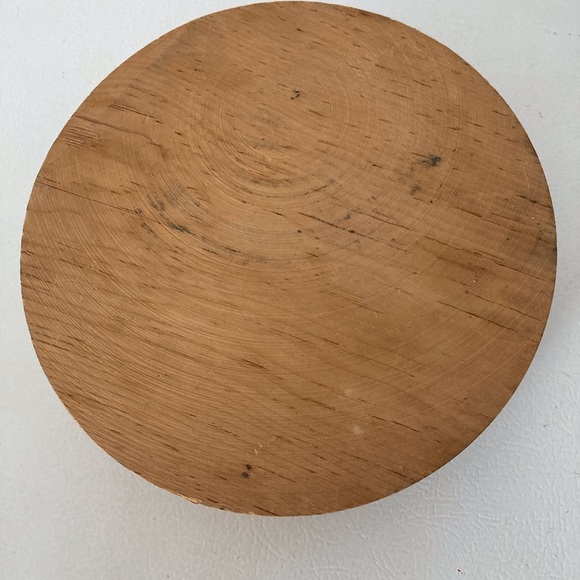 Hand Turned Myrtle Bowl Fine Grain Bowl Wood Bowl. Chunky - Picture 5 of 7